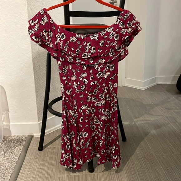 Forever 21 Small Wine Colored Floral Dress - Picture 1 of 4